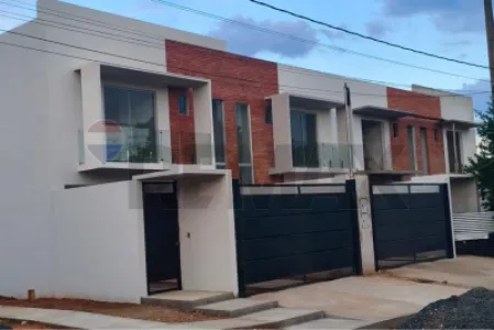 Duplex Moderno em Luque, Ideal e Central!